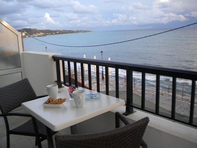 Katerina Studios & Apartments Ierapetra  Ngoại thất bức ảnh